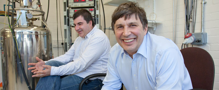 Picture of Andre Geim and Kostya Novoselov in a laboratory